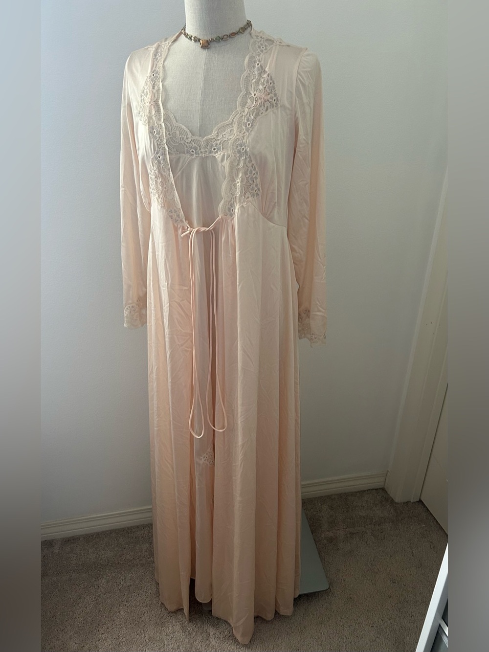 VTG LILY OF FRANCE M  SLEEPWEAR LACE PEIGNOIR NIGHTGOWN Set Champagne Pink USA